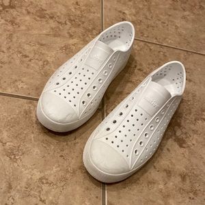 Native, Jefferson, Men’s size 9, White